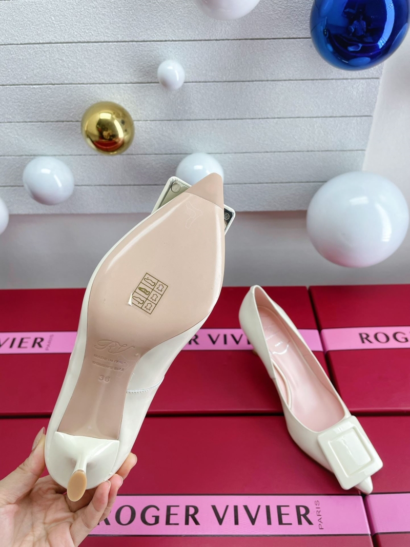 Roger Vivier Flat Shoes